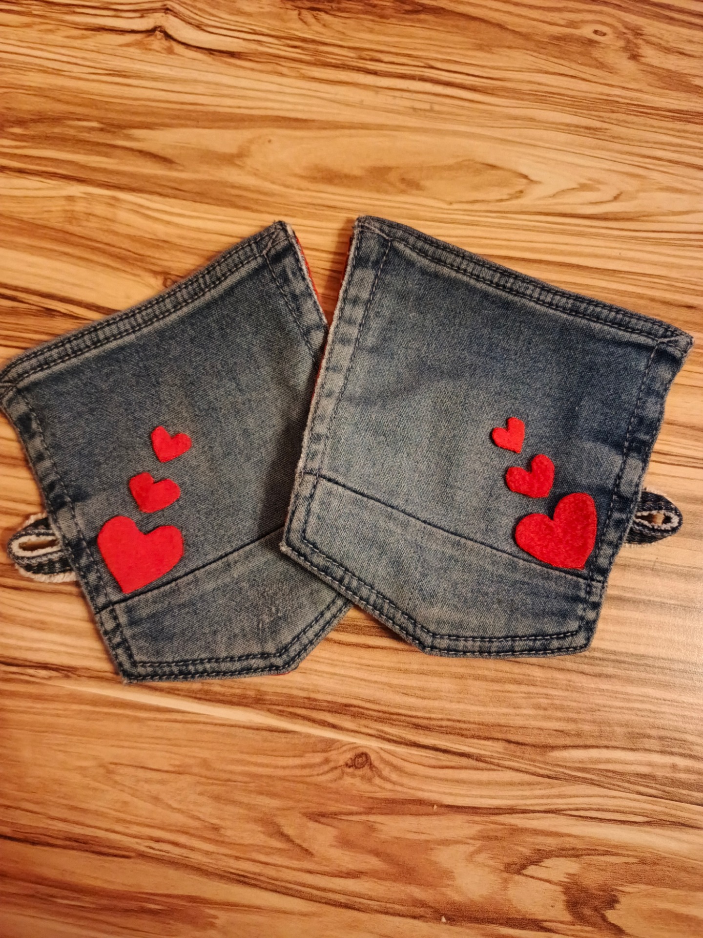 dárek pro novomanžele na svatbu, džínové podtácky na bankovky, upcyklace DÁRKOMAT