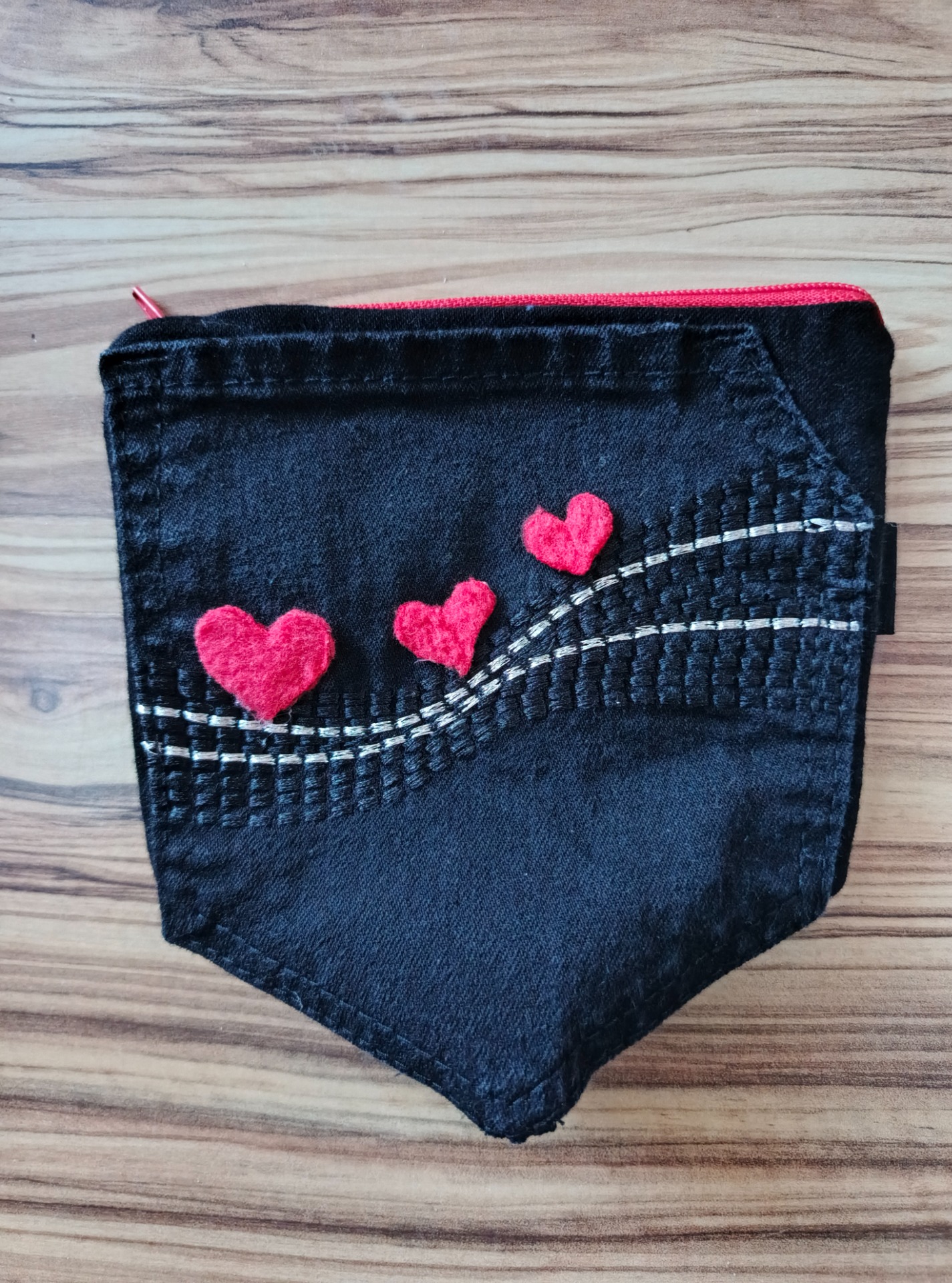 černá džínová kapsička na drobnosti, upcyklace DÁRKOMAT