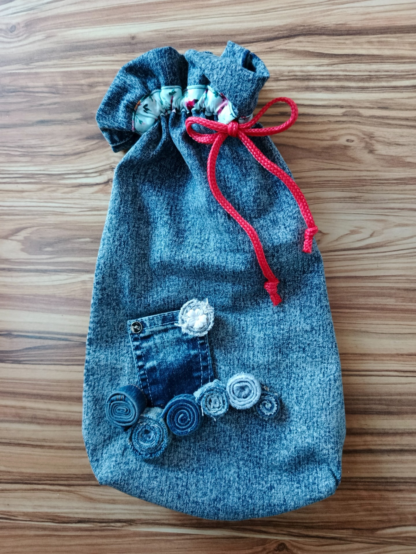 Džínový vakna víno stahovací s kapsou, dekorovaný na vzkaz