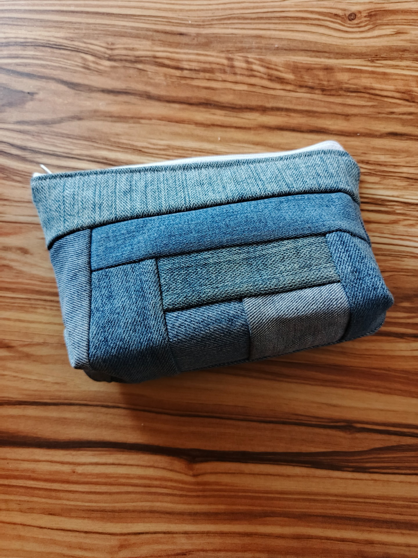 Taštička z džínoviny, patchwork 